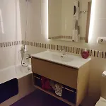 Espacio Amplio Y Luminoso